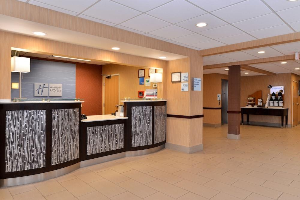 Holiday Inn Express Hotel & Suites Cincinnati-North/Sharonville Zewnętrze zdjęcie