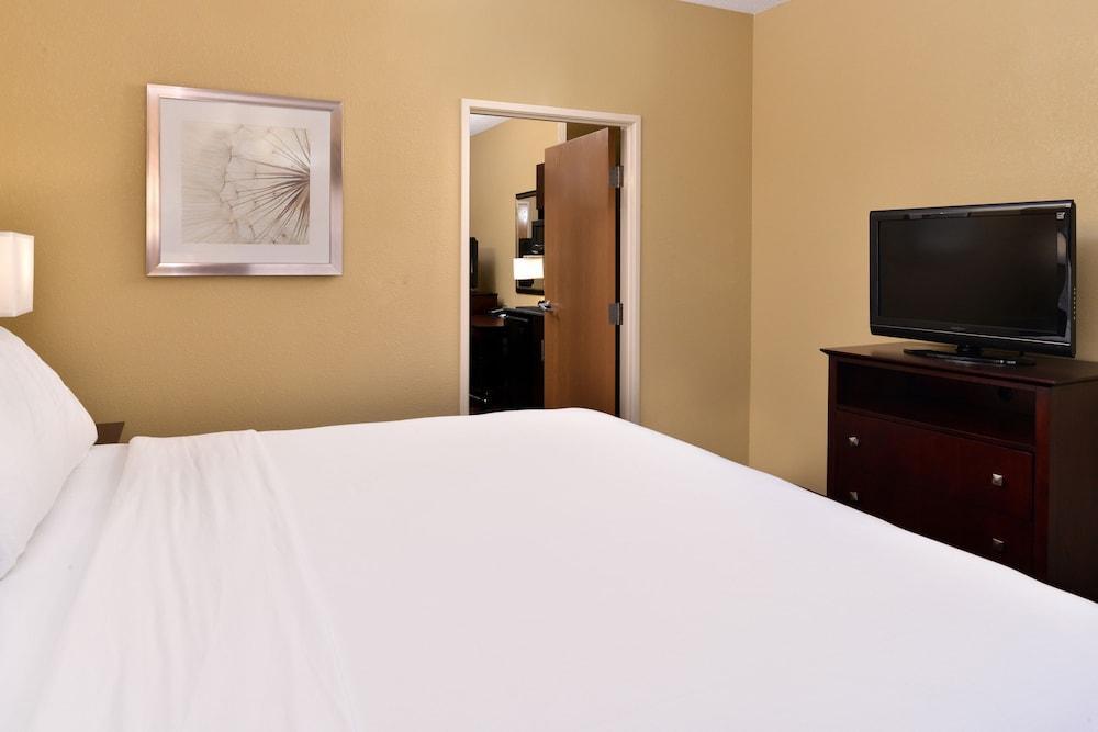 Holiday Inn Express Hotel & Suites Cincinnati-North/Sharonville Zewnętrze zdjęcie