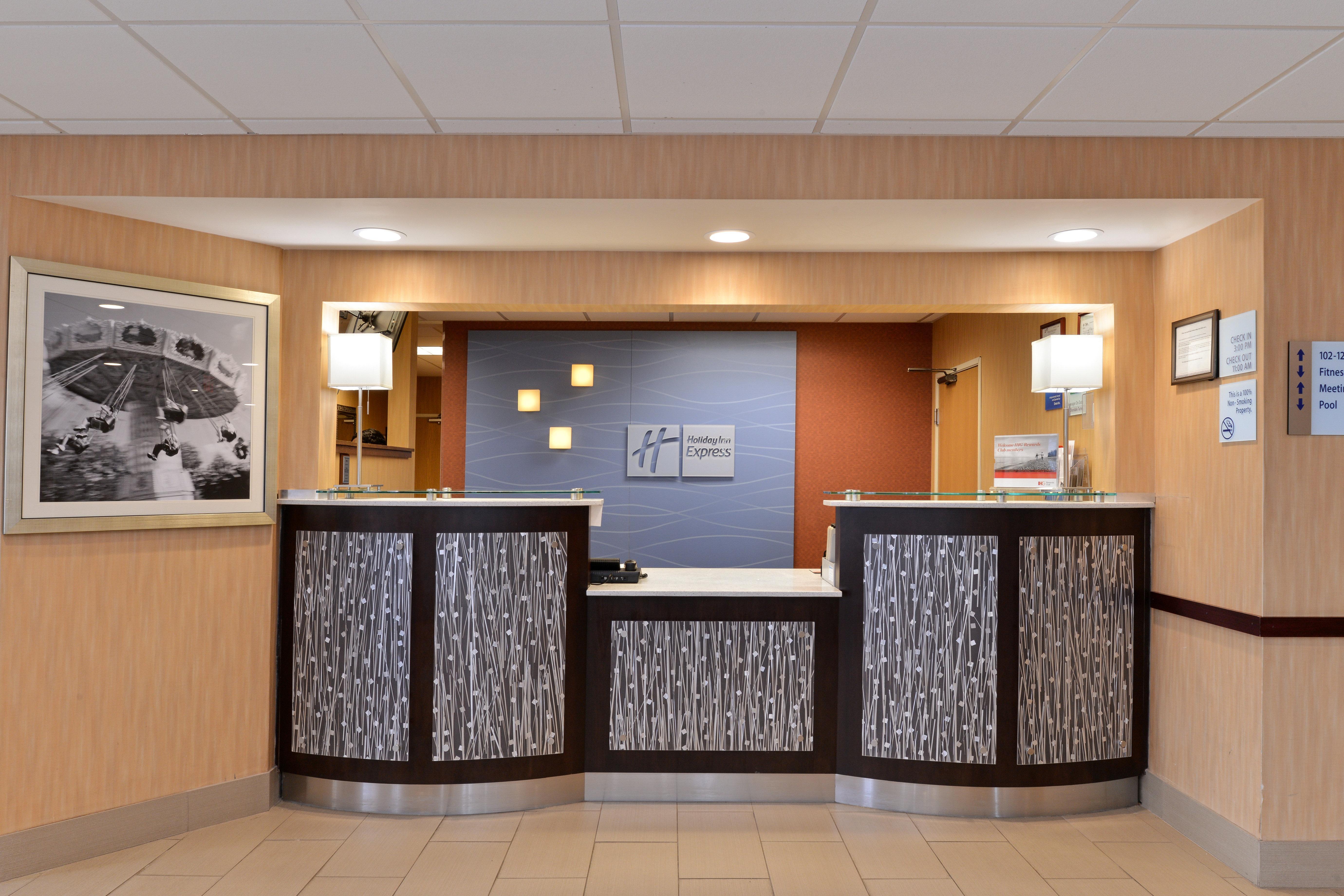Holiday Inn Express Hotel & Suites Cincinnati-North/Sharonville Zewnętrze zdjęcie