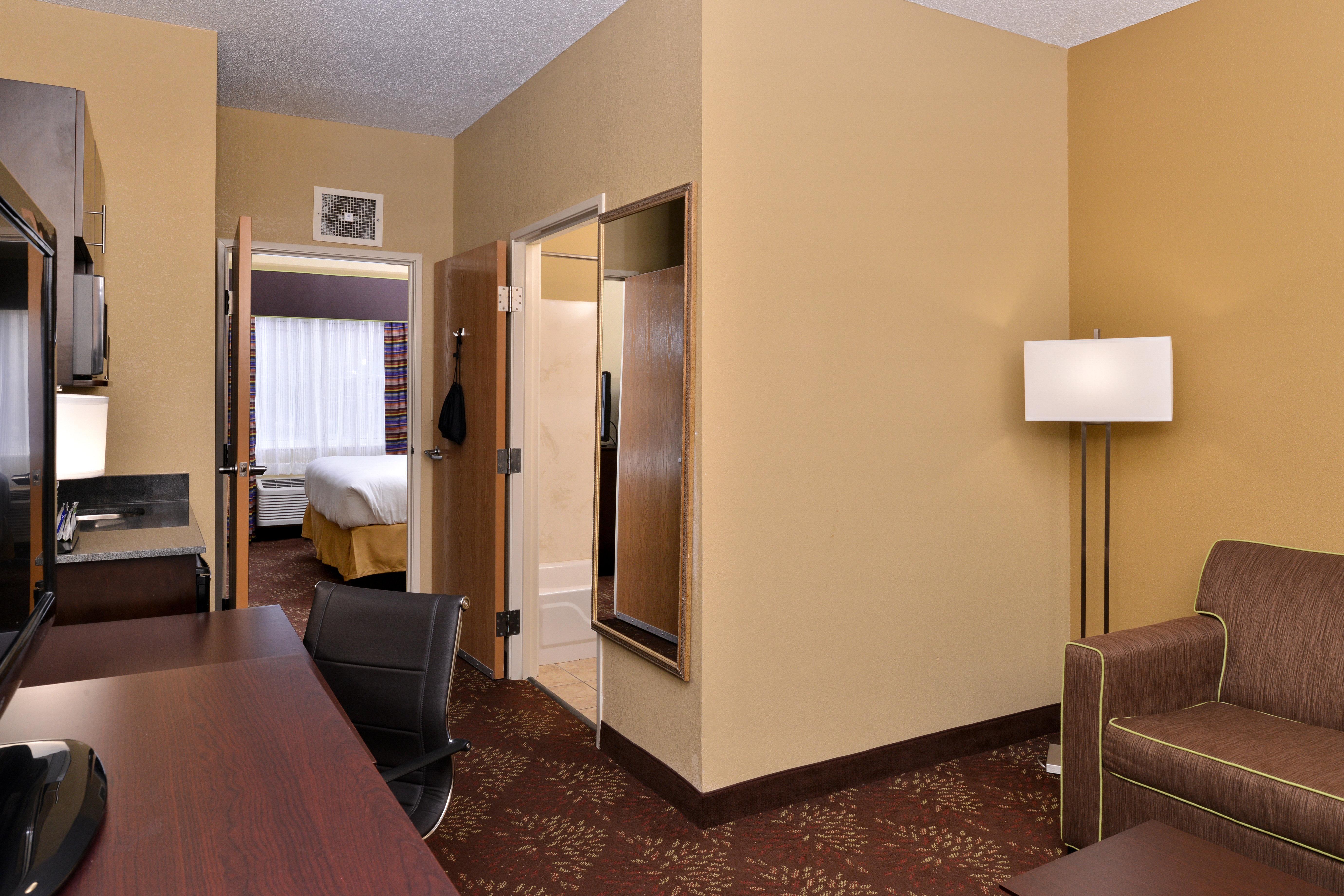 Holiday Inn Express Hotel & Suites Cincinnati-North/Sharonville Zewnętrze zdjęcie