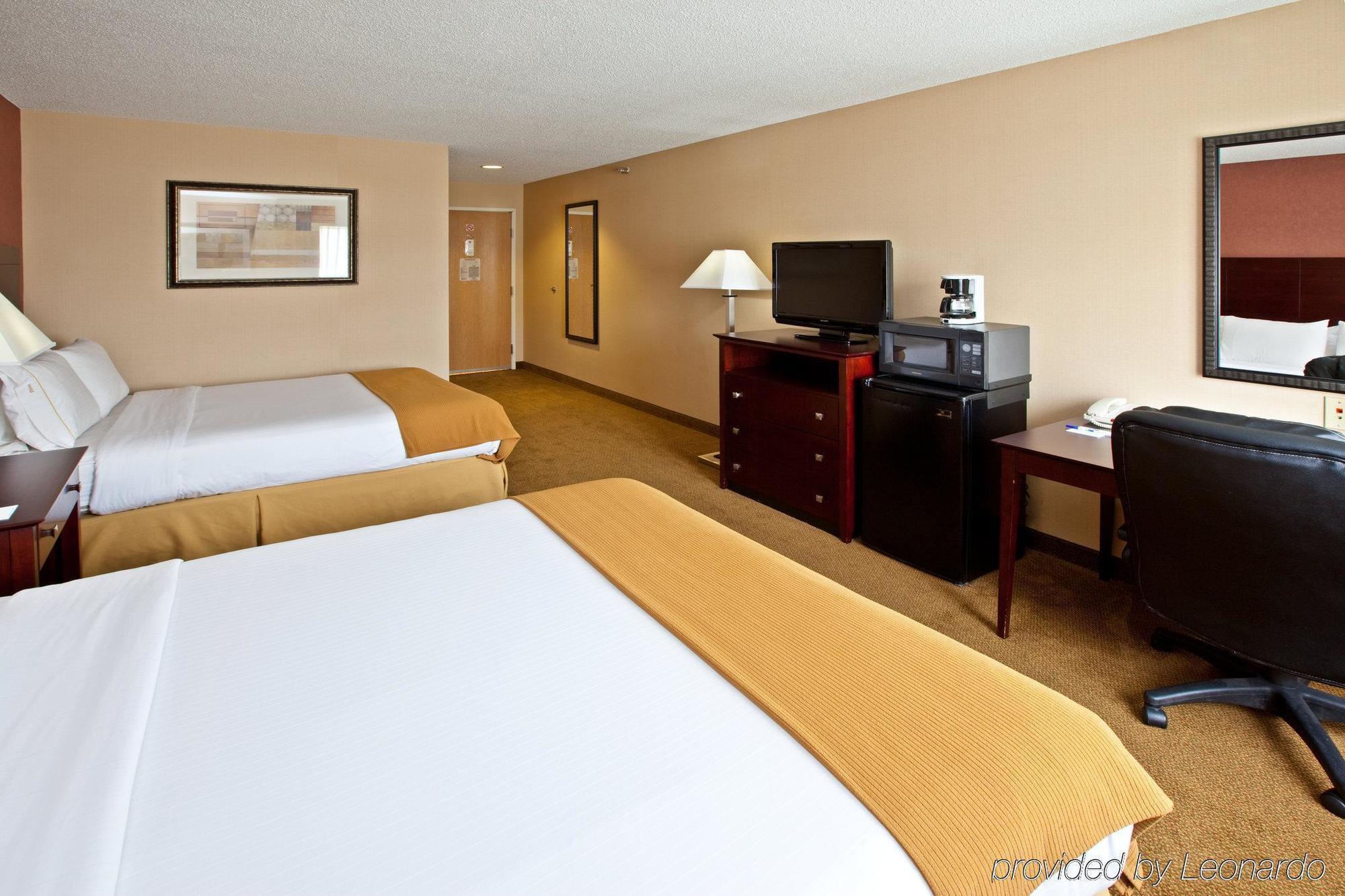 Holiday Inn Express Hotel & Suites Cincinnati-North/Sharonville Pokój zdjęcie