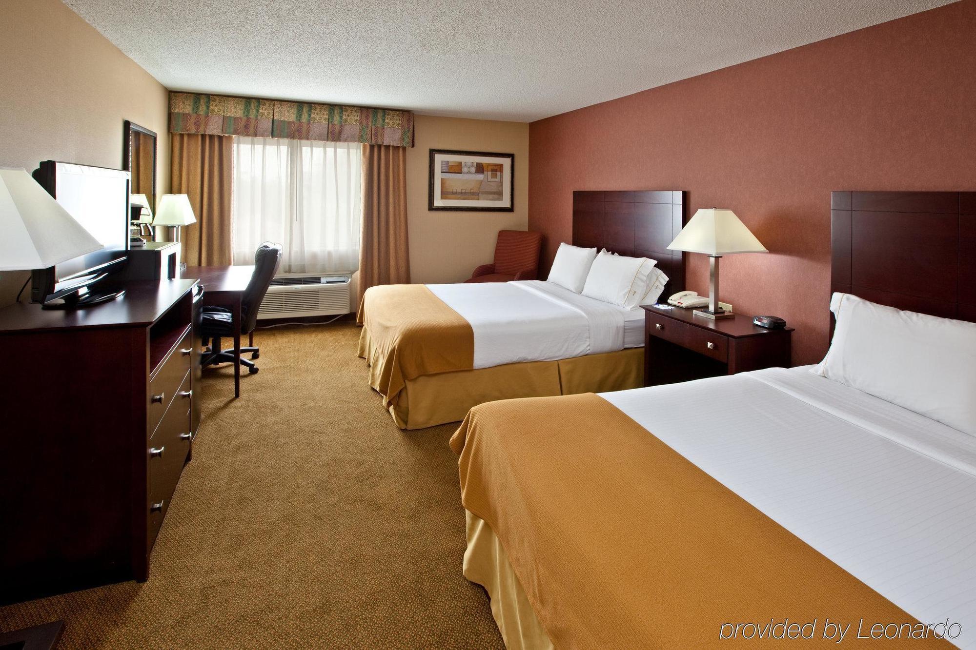 Holiday Inn Express Hotel & Suites Cincinnati-North/Sharonville Pokój zdjęcie