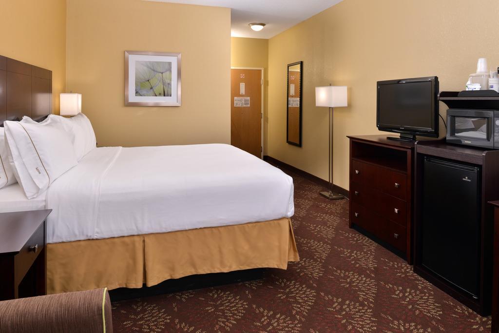 Holiday Inn Express Hotel & Suites Cincinnati-North/Sharonville Zewnętrze zdjęcie