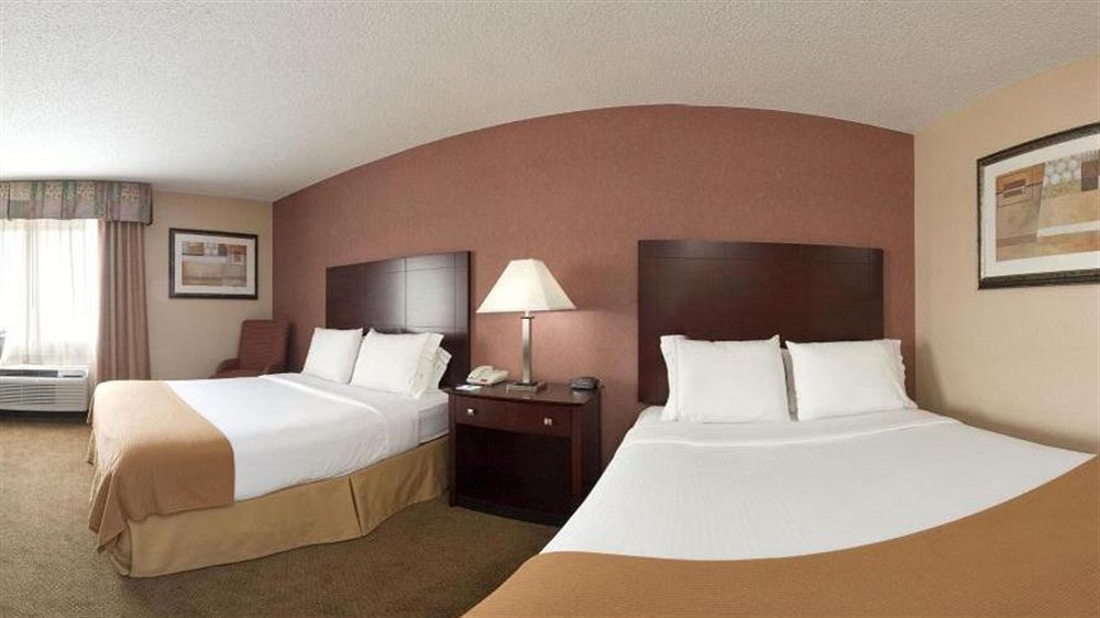 Holiday Inn Express Hotel & Suites Cincinnati-North/Sharonville Zewnętrze zdjęcie