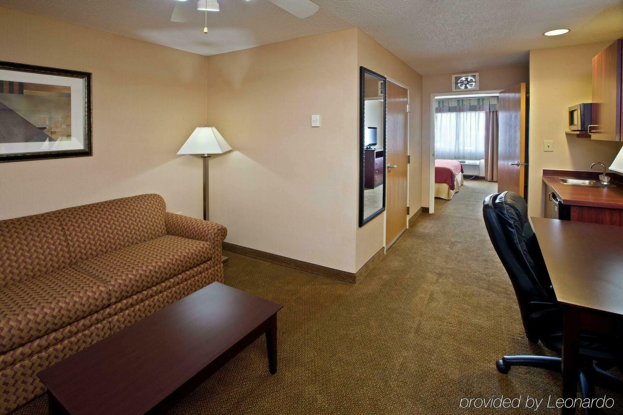 Holiday Inn Express Hotel & Suites Cincinnati-North/Sharonville Zewnętrze zdjęcie